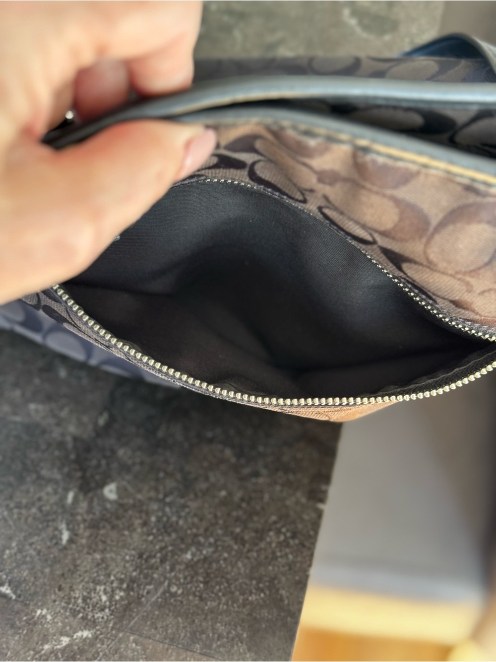 Coach Black Zip Top Tote (F36375) - Picture 11 of 12